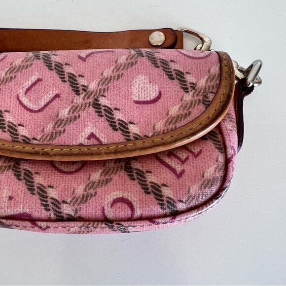 Dooney & Bourke Y2K wristlet/phone case - Picture 8 of 15